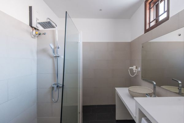 modern-bathroom-interior-at-hotel-or-home-2021-08-26-15-52-56-utc4B7204AC-8105-ED67-5B20-D138D25B7EE1.jpg